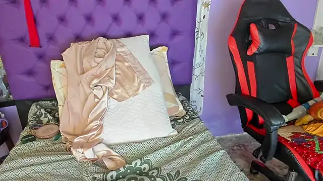 Margoth clain online show from 10.30.25