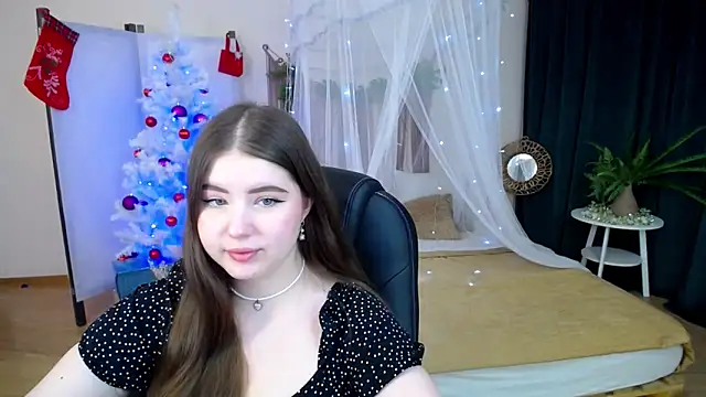 NicoleFoxery online show from 12.16.24
