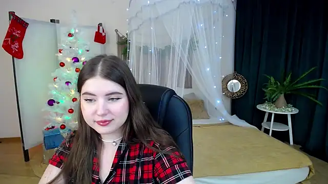 NicoleFoxery online show from 12.16.24
