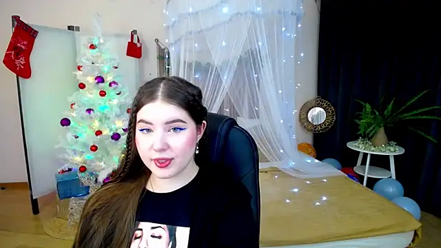 NicoleFoxery online show from 12.21.24