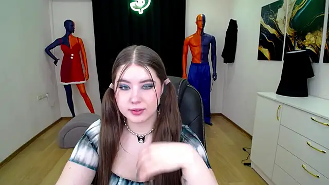 NicoleFoxery online show from 01.20.25