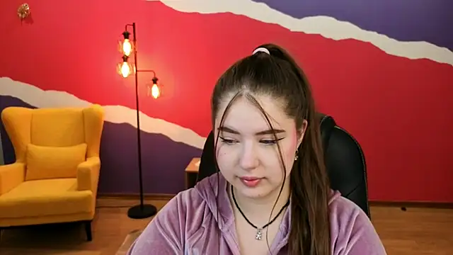 NicoleFoxery online show from 09.18.25