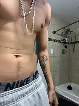 Prettyboiflaco online show from 12.04.24