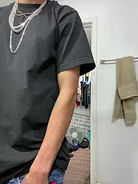 Prettyboiflaco online show from 12.14.24
