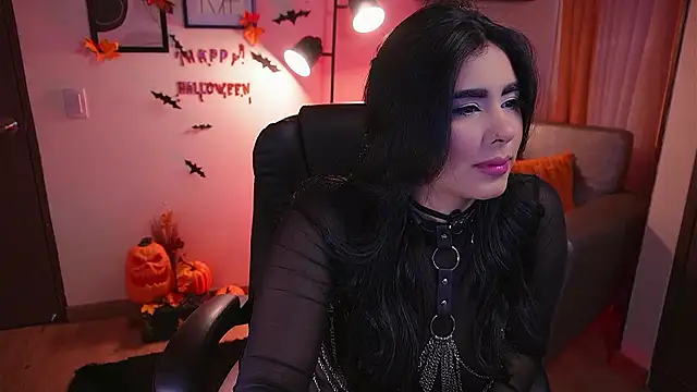 Isabella dior online show from 10.29.25