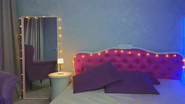 Snapshot of Ariana_Petite chatting on 01.27.25 Ariana Petite online show from 01.27.25