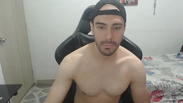 Snapshot of samuelgarcia_ chatting on 06.22.26 samuelgarcia online show from 06.22.26