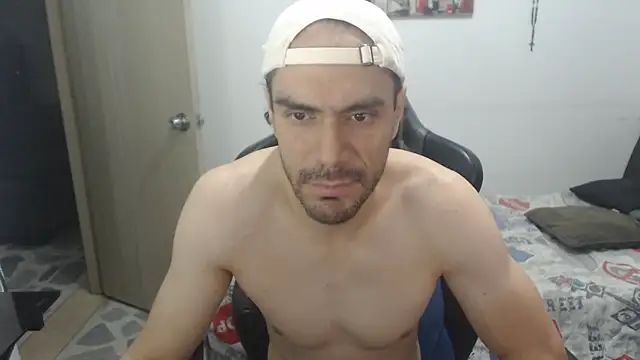 Snapshot of samuelgarcia_ chatting on 07.22.26 samuelgarcia online show from 07.22.26