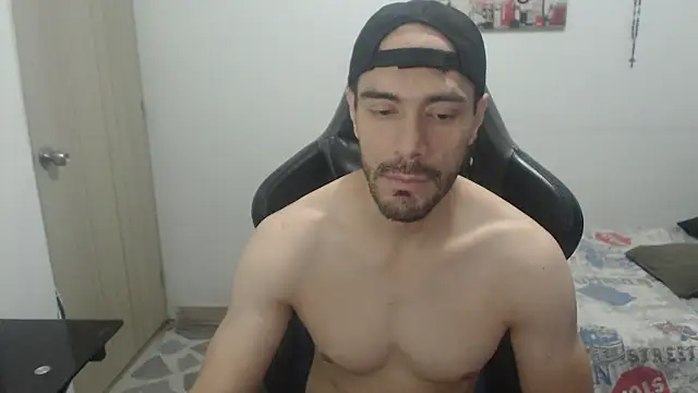Snapshot of samuelgarcia_ chatting on 07.27.26 samuelgarcia online show from 07.27.26