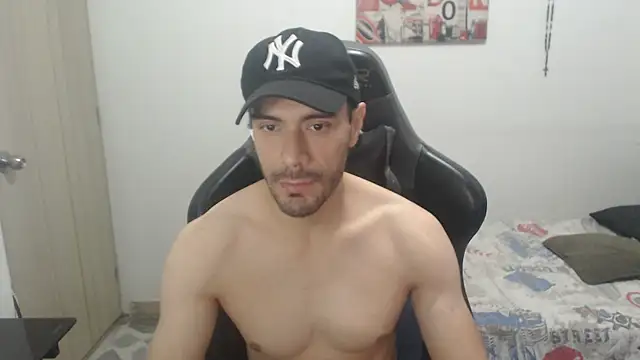 Snapshot of samuelgarcia_ chatting on 08.03.26 samuelgarcia online show from 08.03.26