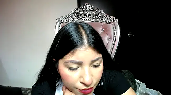 Snapshot of holly20a chatting on 02.03.25 holly20a online show from 02.03.25