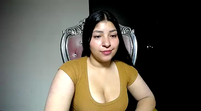 Snapshot of holly20a chatting on 02.27.25 holly20a online show from 02.27.25