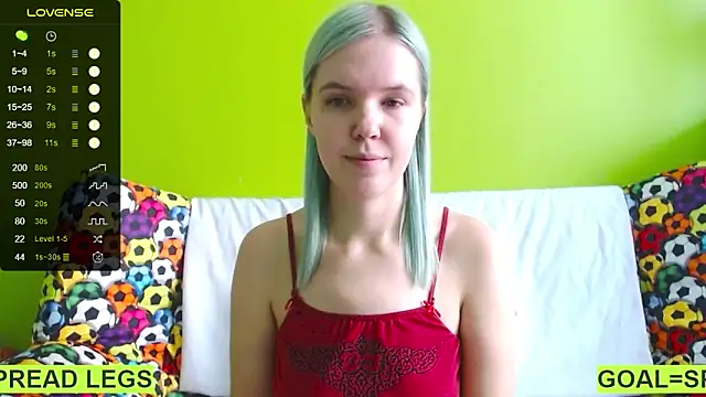 Snapshot of Ultra_Meow chatting on 02.04.25 Ultra Meow online show from 02.04.25