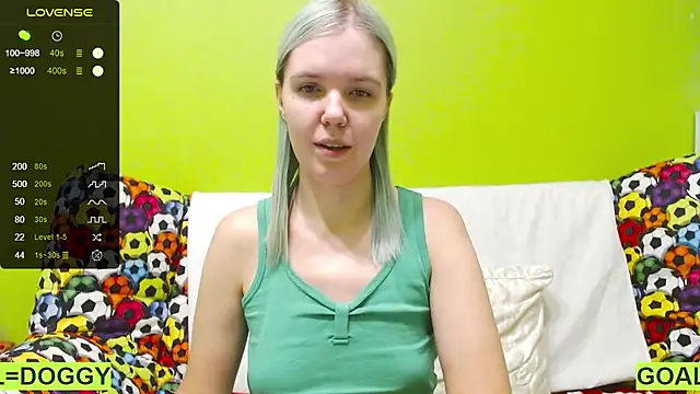 Snapshot of Ultra_Meow chatting on 02.08.25 Ultra Meow online show from 02.08.25