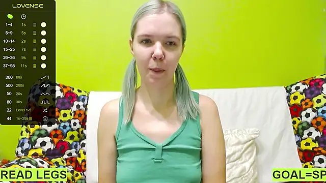 Snapshot of Ultra_Meow chatting on 02.09.25 Ultra Meow online show from 02.09.25