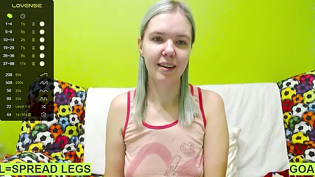 Snapshot of Ultra_Meow chatting on 02.12.25 Ultra Meow online show from 02.12.25