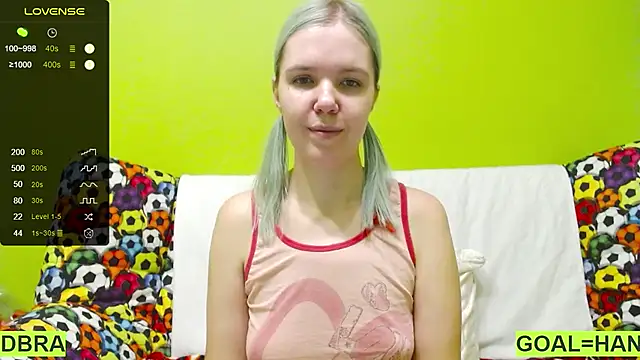 Snapshot of Ultra_Meow chatting on 02.13.25 Ultra Meow online show from 02.13.25