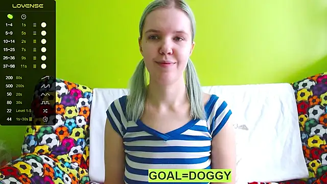 Snapshot of Ultra_Meow chatting on 02.16.25 Ultra Meow online show from 02.16.25