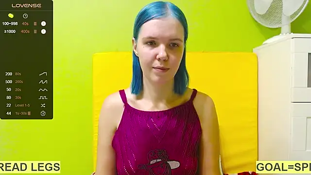 Snapshot of Ultra_Meow chatting on 10.03.25 Ultra Meow online show from 10.03.25