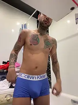 Snapshot of Andy94110328205 chatting on 03.21.25 Andy94110328205 online show from 03.21.25