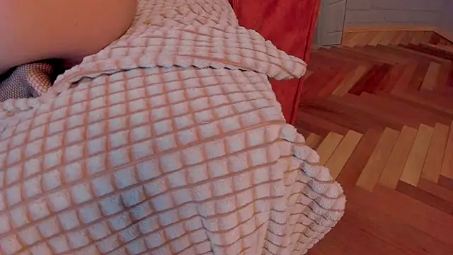 Betty Pink online show from 02.12.25
