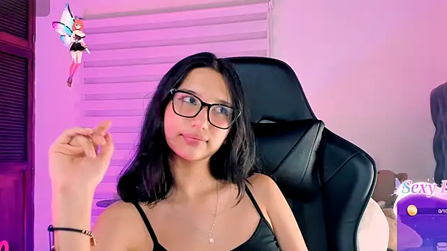 Snapshot of Luniverse chatting on 01.15.25 Luniverse online show from 01.15.25