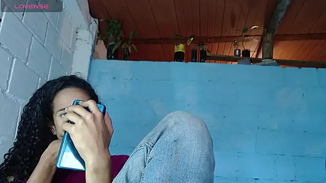 Snapshot of jasminne_ chatting on 10.04.25 jasminne  online show from 10.04.25