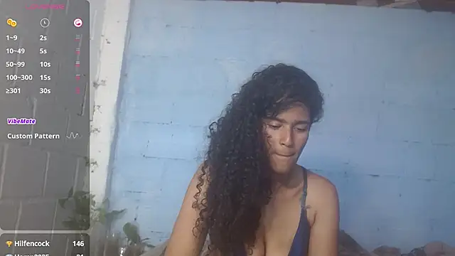 Snapshot of jasminne_ chatting on 10.16.25 jasminne  online show from 10.16.25