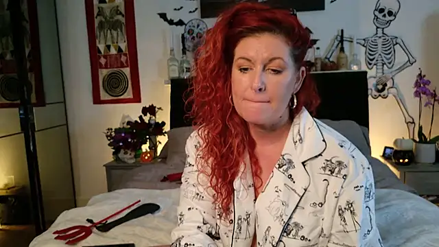 SultrySavannah online show from 10.19.25