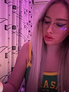 mollyxxx online show from 12.12.24