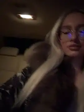 mollyxxx online show from 12.15.24