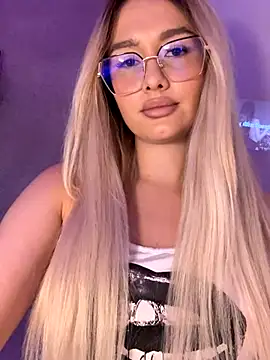 mollyxxx online show from 10.25.25