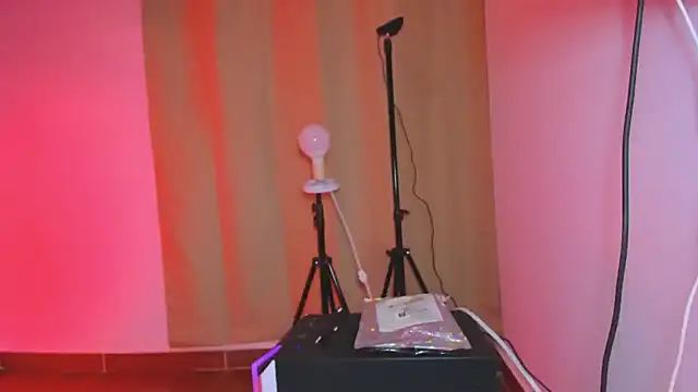 KataFerreira777 online show from 04.14.26