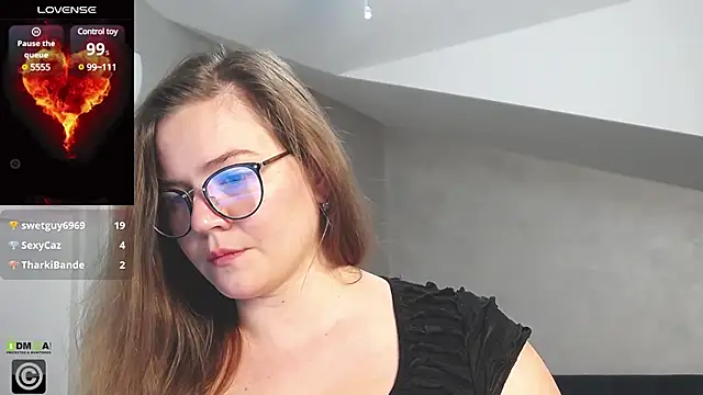 KellyKleine online show from 02.26.25
