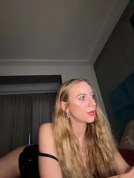 RockQueen A online show from 01.21.25