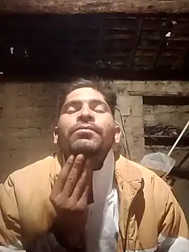 SunnyleoneBG online show from 12.15.24