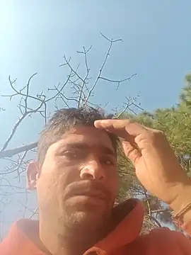 SunnyleoneBG online show from 12.19.24