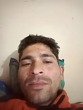 SunnyleoneBG online show from 12.19.24