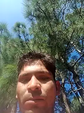 SunnyleoneBG online show from 12.26.24