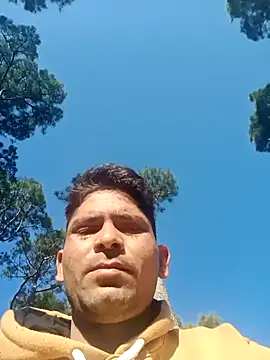 SunnyleoneBG online show from 10.17.25