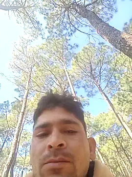 SunnyleoneBG online show from 10.18.25