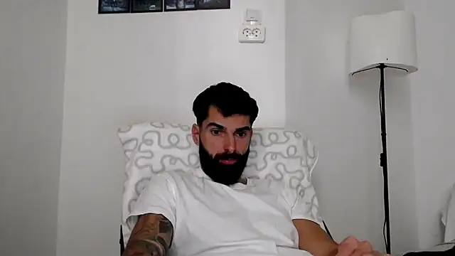 Verycutex online show from 11.25.25