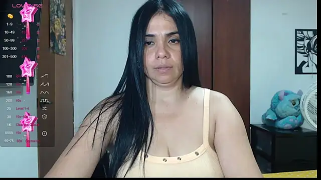 Snapshot of selena_ferri chatting on 12.28.24 selena ferri online show from 12.28.24