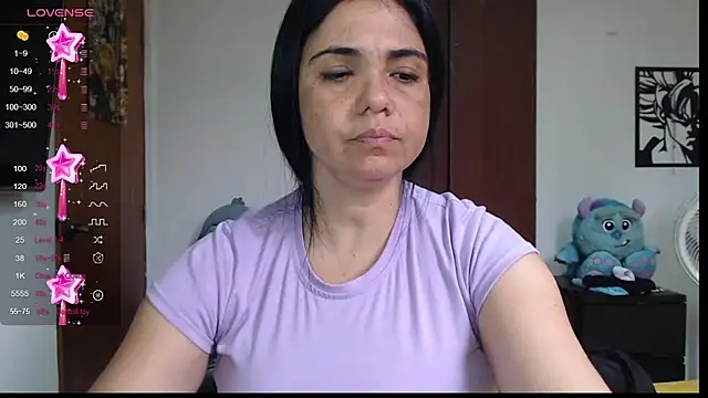 Snapshot of selena_ferri chatting on 12.30.24 selena ferri online show from 12.30.24