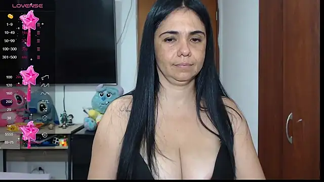Snapshot of selena_ferri chatting on 01.07.25 selena ferri online show from 01.07.25
