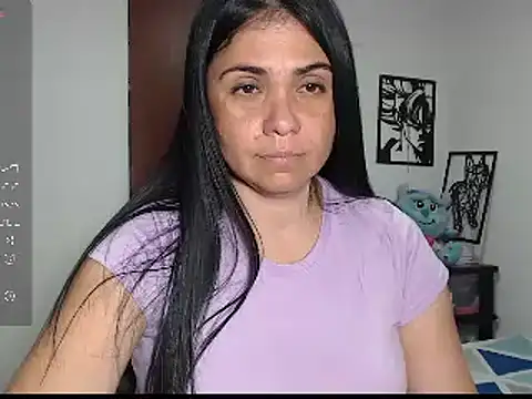 Snapshot of selena_ferri chatting on 01.20.25 selena ferri online show from 01.20.25