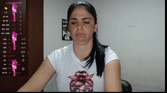 Snapshot of selena_ferri chatting on 02.07.25 selena ferri online show from 02.07.25