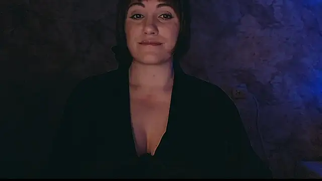 Snapshot of _letty_ chatting on 03.08.25 letty online show from 03.08.25