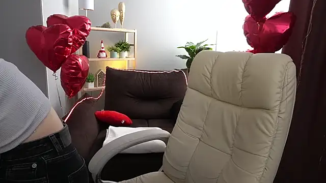 Snapshot of EmilyFoxxi chatting on 02.23.25 EmilyFoxxi online show from 02.23.25