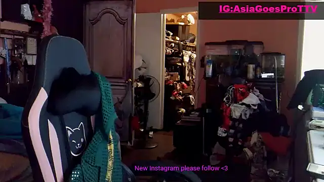 Snapshot of AsiaGoesPro chatting on 07.21.26 AsiaGoesPro online show from 07.21.26